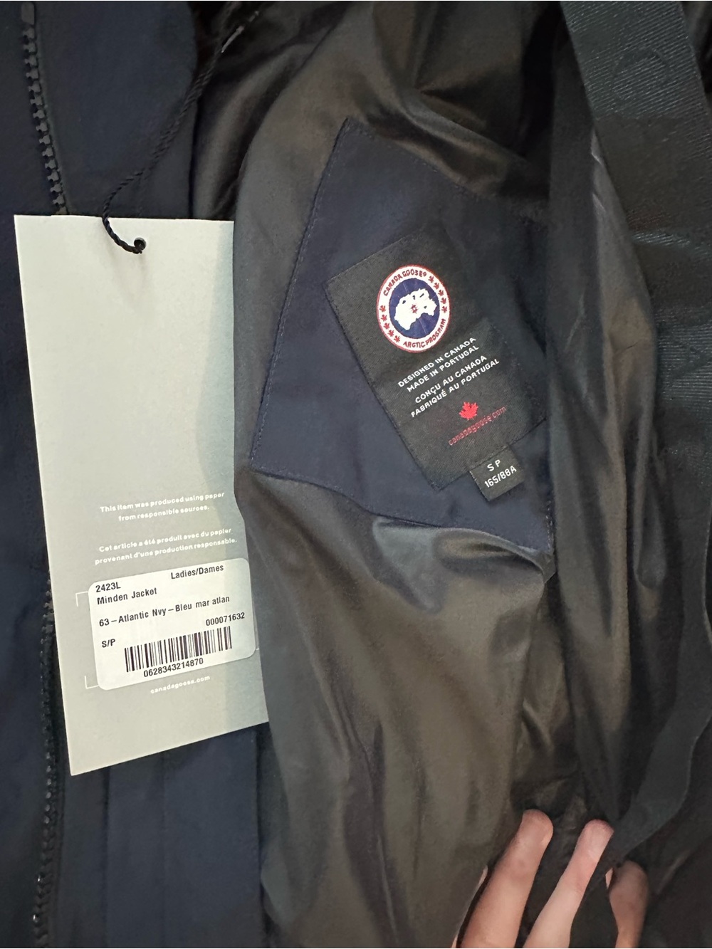 Canada Goose Navy Hooded Minden Jacket NWT Small - Picture 2 of 2